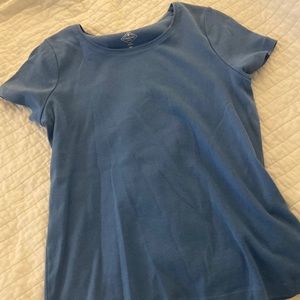 $10 off $50 ⭐️ st. john’s bay blue essential tee